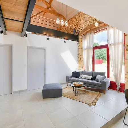 In Sarla With Private Pool, Cleaning Included *