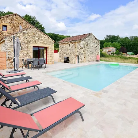 In Sarla With Private Pool, Cleaning Included *